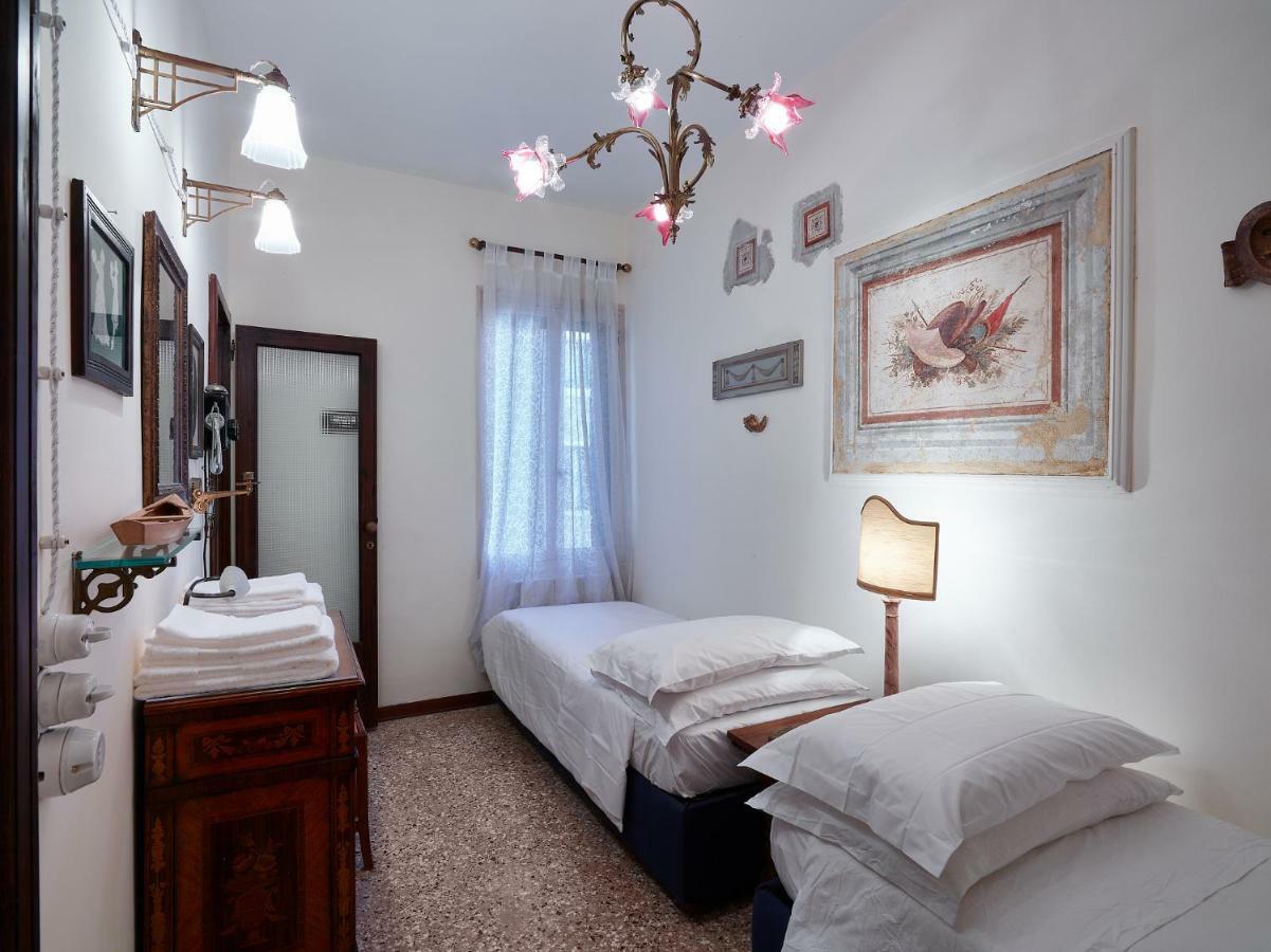 Palazzo Morosini Brandolin Dimora Romantica เวนิส ภายนอก รูปภาพ