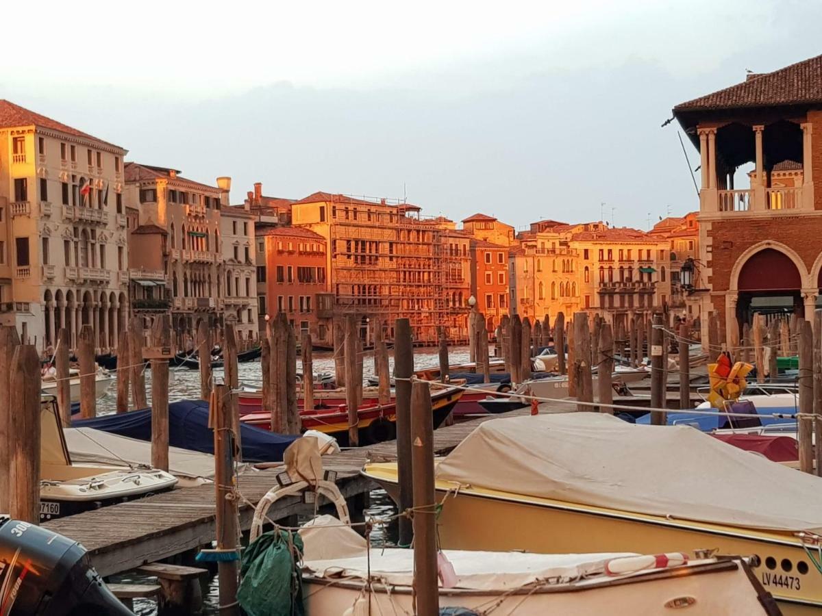 Palazzo Morosini Brandolin Dimora Romantica เวนิส ภายนอก รูปภาพ